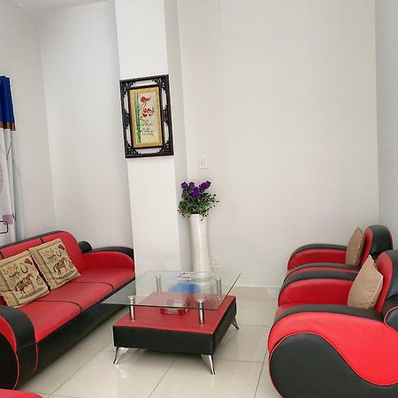 Lucky Hotel Ho Chi Minh-stad Buitenkant foto