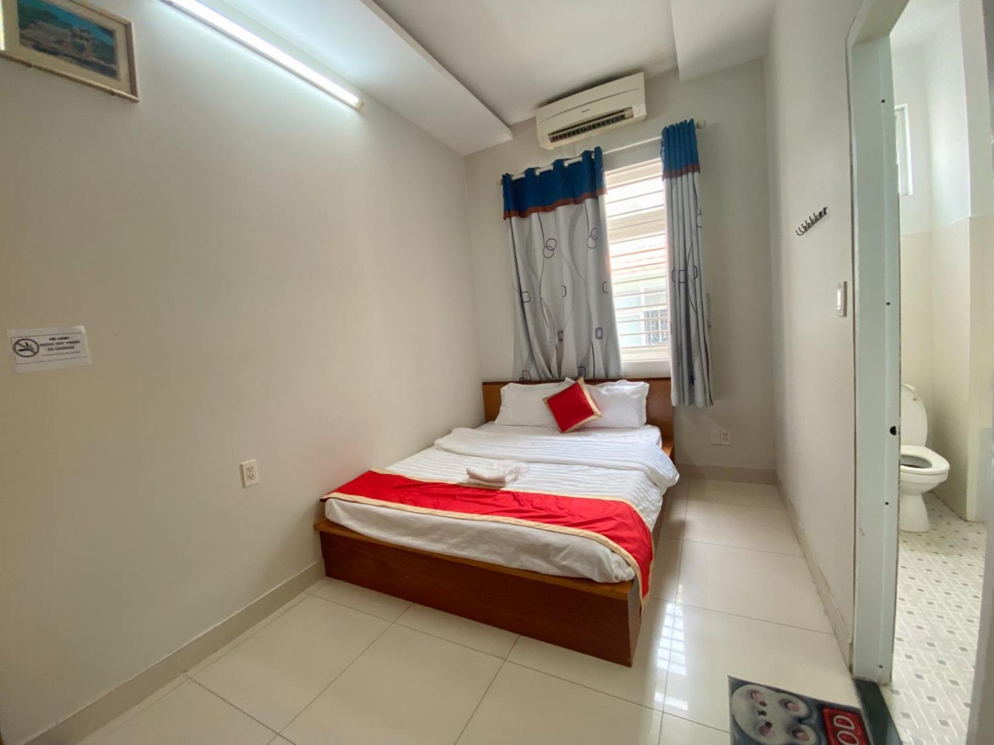 Lucky Hotel Ho Chi Minh-stad Buitenkant foto