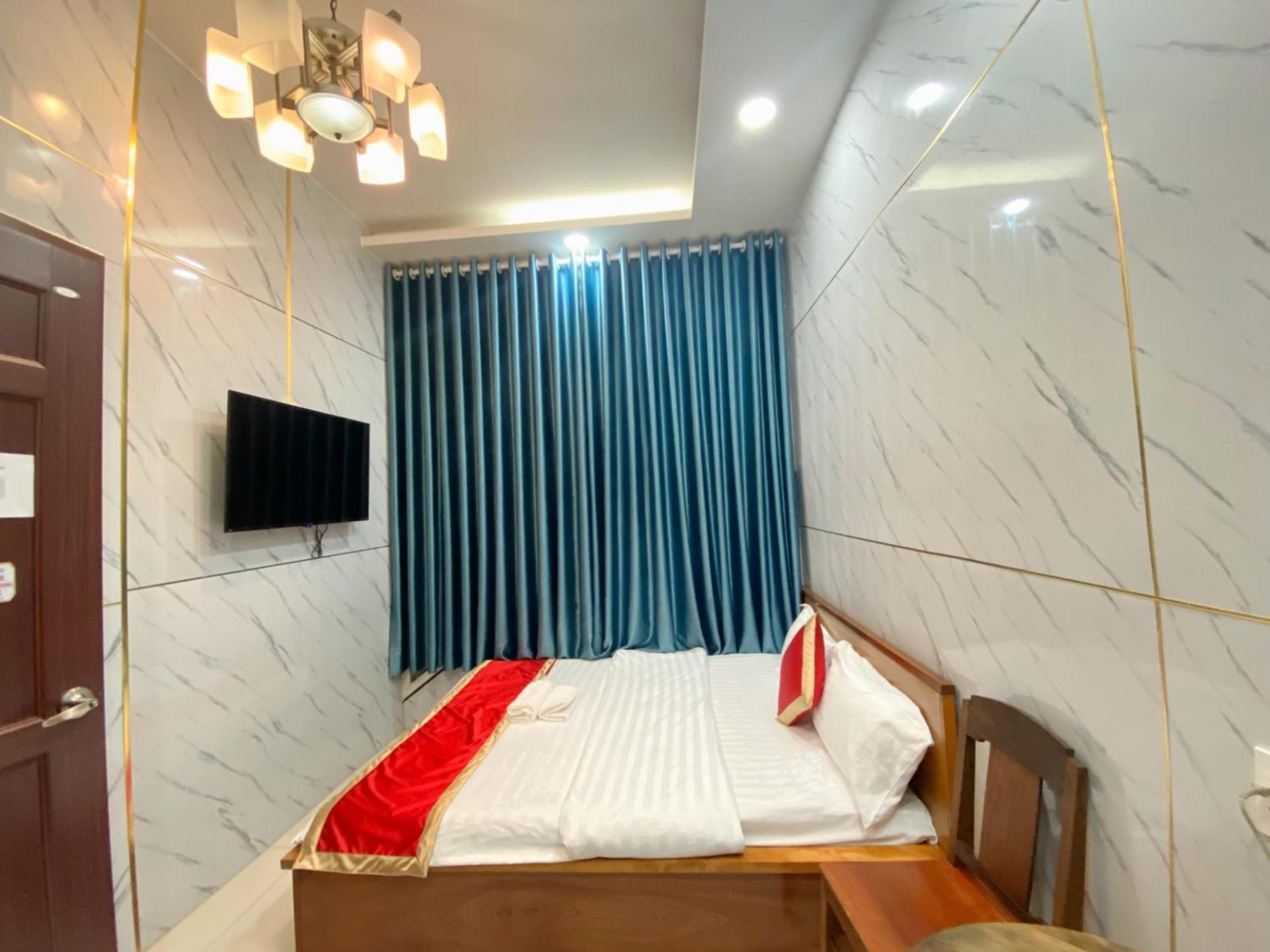 Lucky Hotel Ho Chi Minh-stad Buitenkant foto