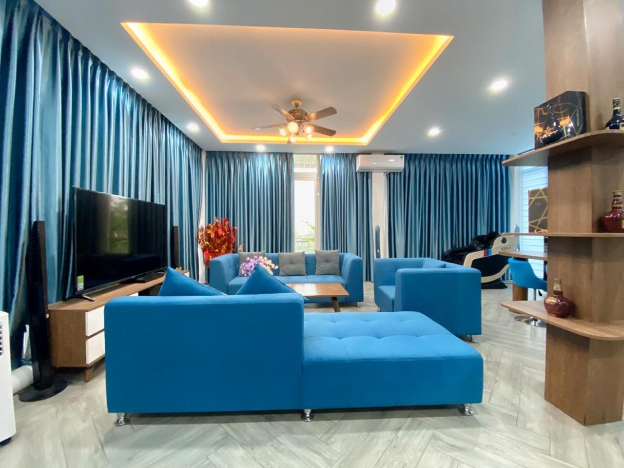 Lucky Hotel Ho Chi Minh-stad Buitenkant foto